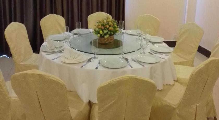 Jun Yue Hotel Phnom Penh Esterno foto