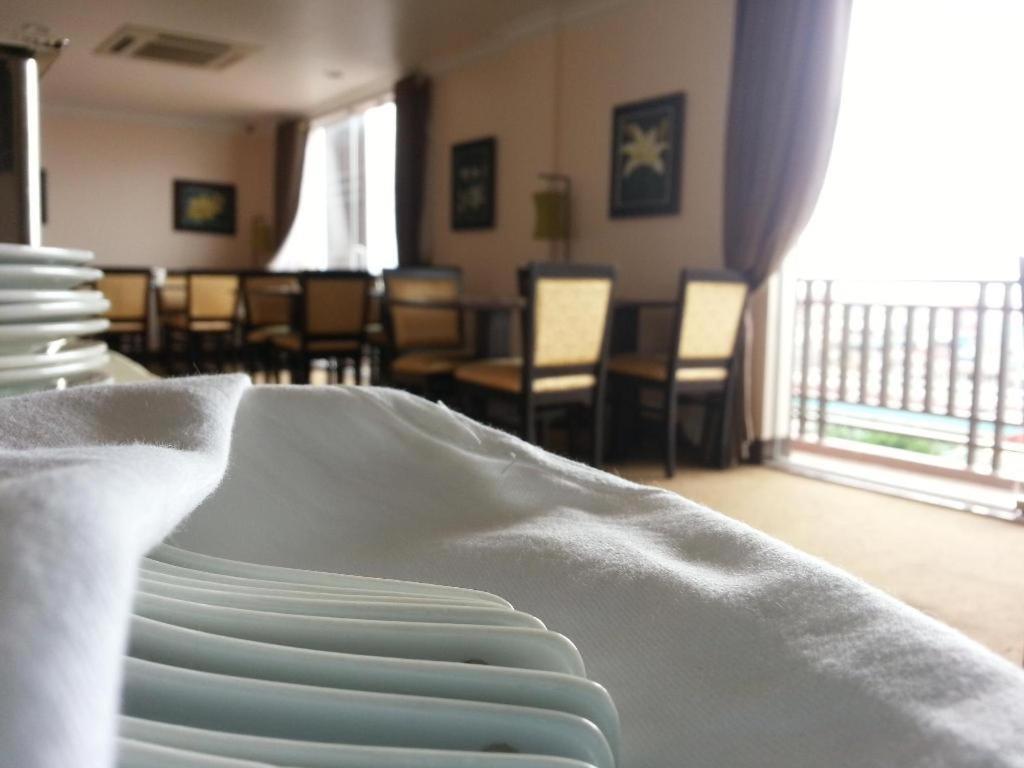 Jun Yue Hotel Phnom Penh Esterno foto